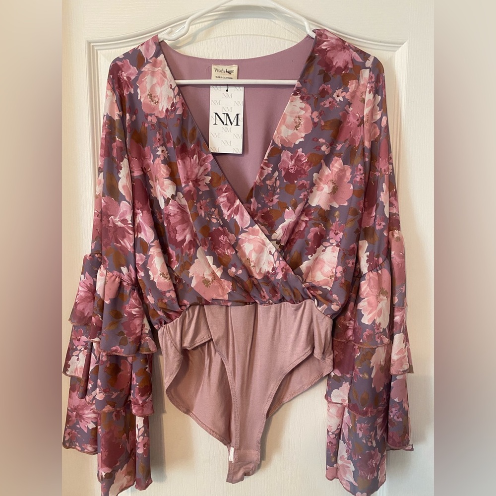Floral body suit - new with tags -size large